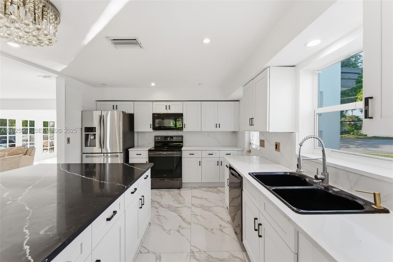 CENTRAL GOLF SEC OF HOLLY - Residential Lease