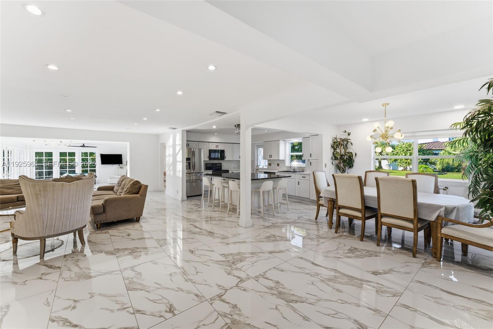 CENTRAL GOLF SEC OF HOLLY - Residential Lease