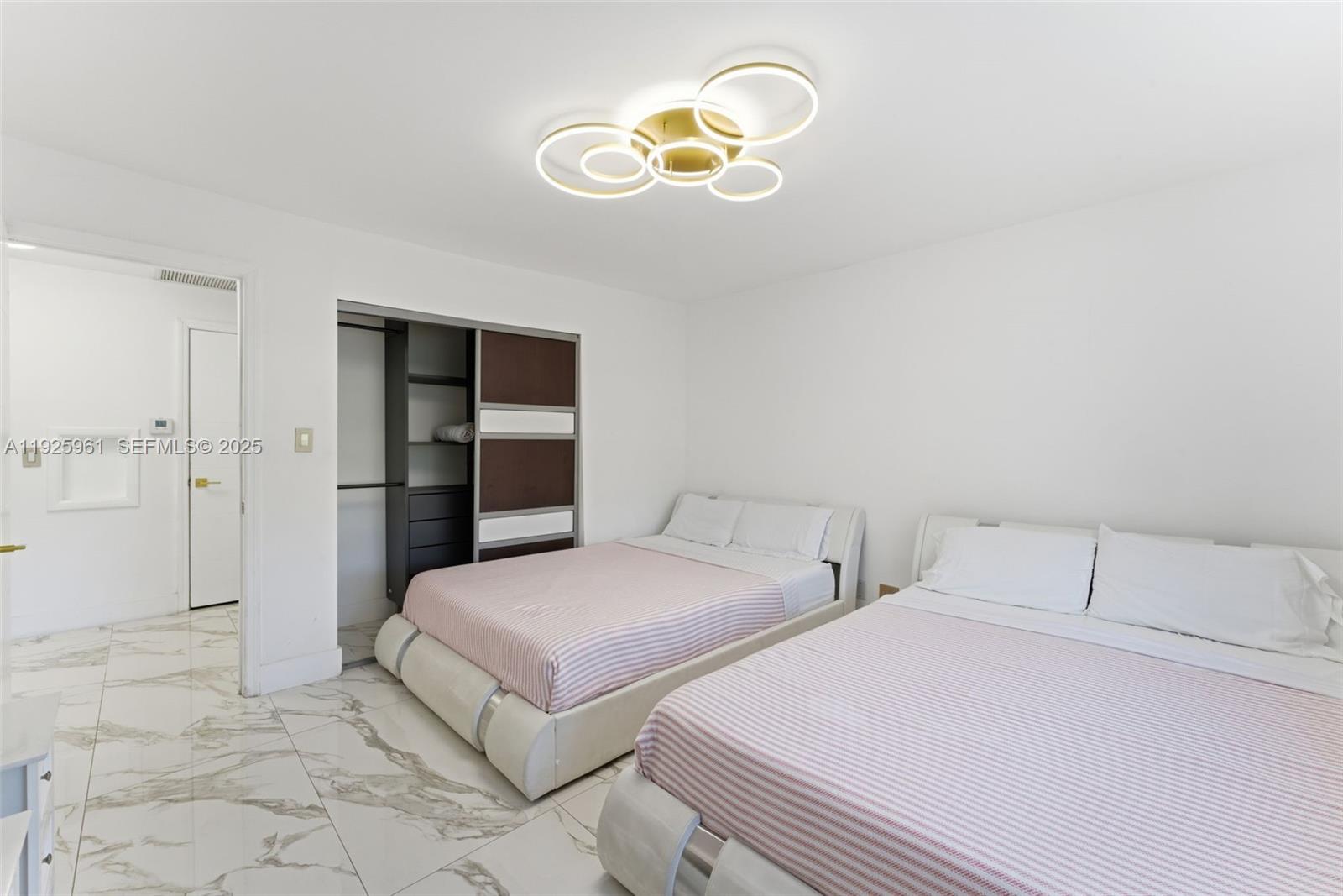 CENTRAL GOLF SEC OF HOLLY - Residential Lease