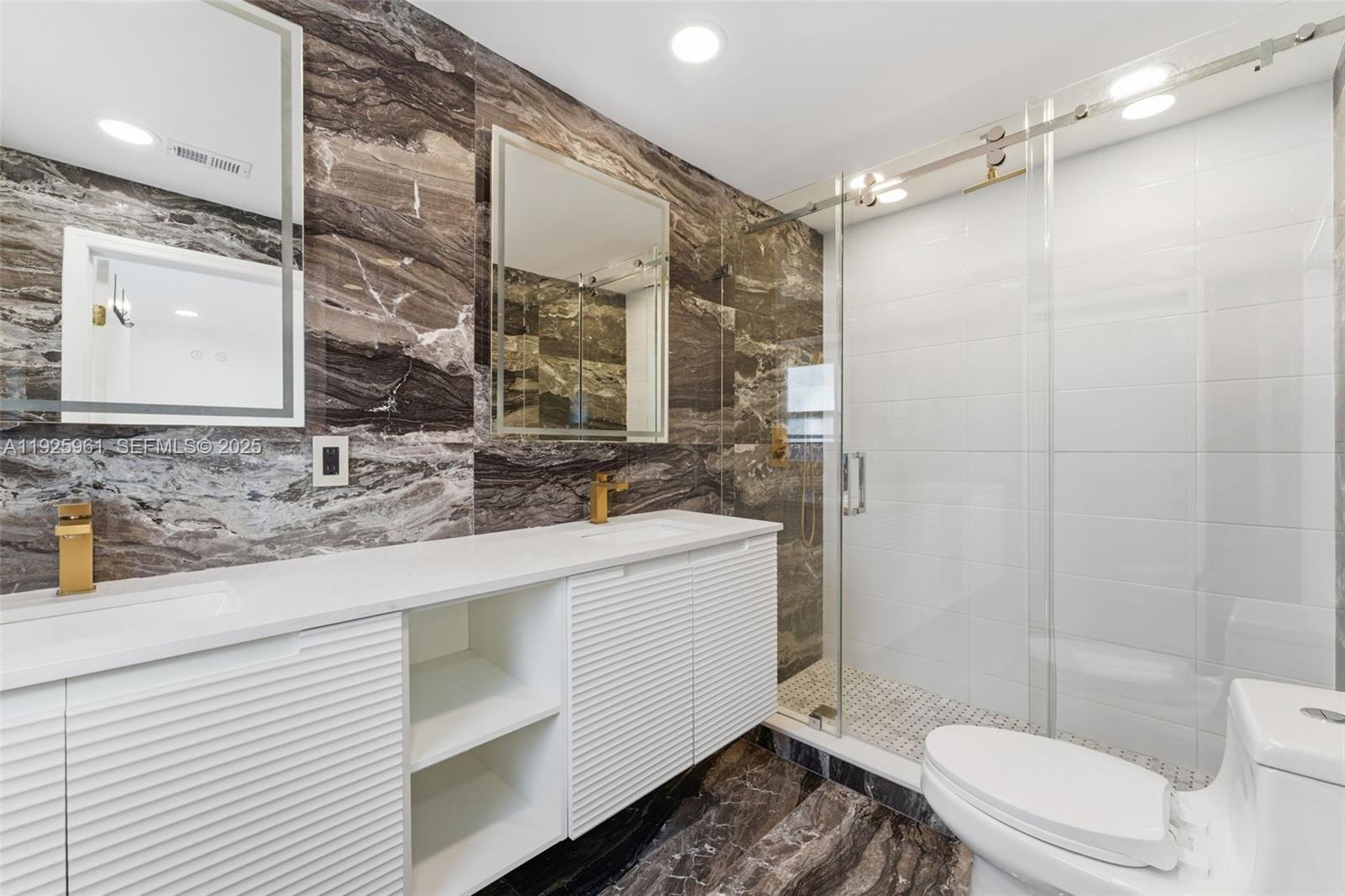 CENTRAL GOLF SEC OF HOLLY - Residential Lease