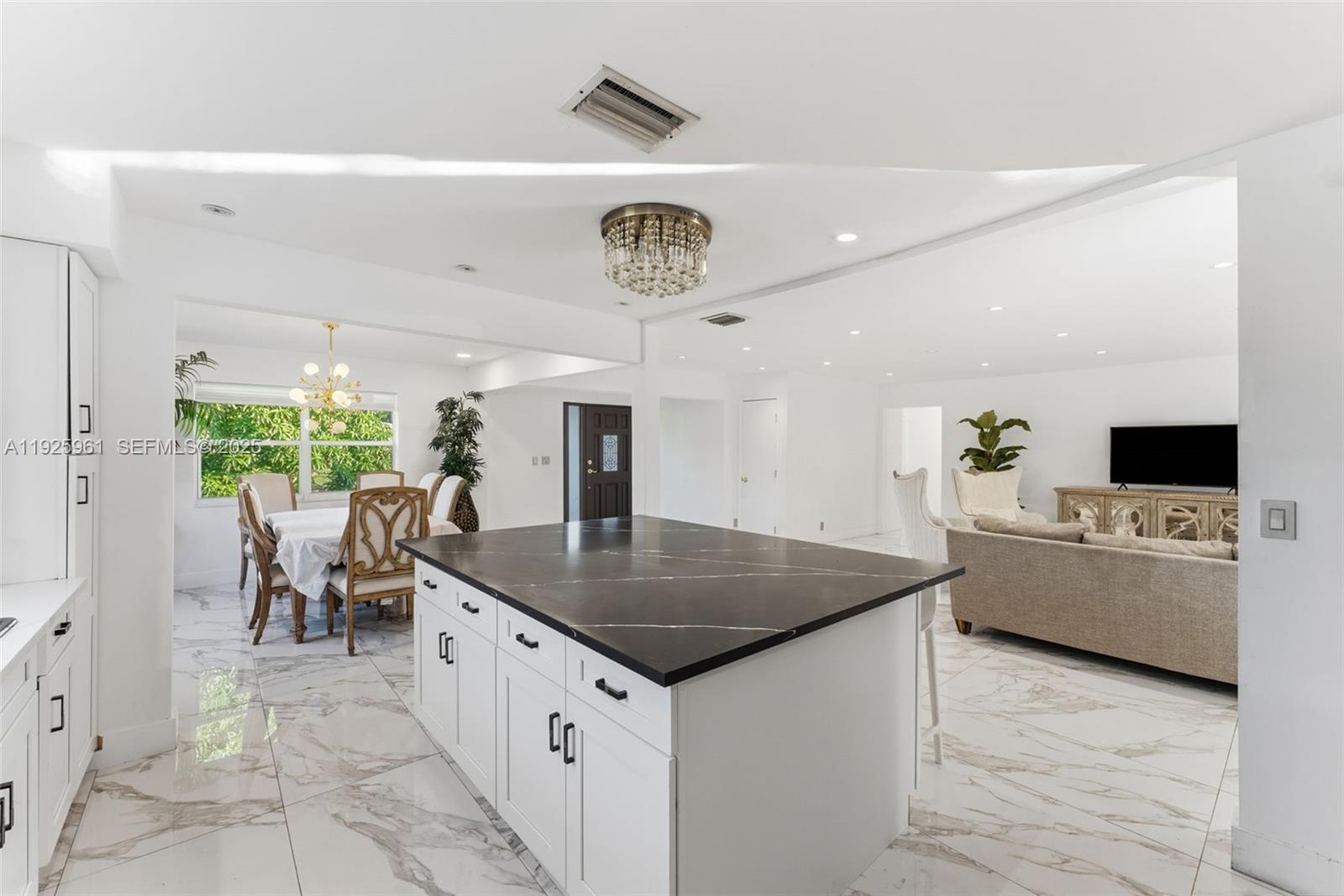 CENTRAL GOLF SEC OF HOLLY - Residential Lease