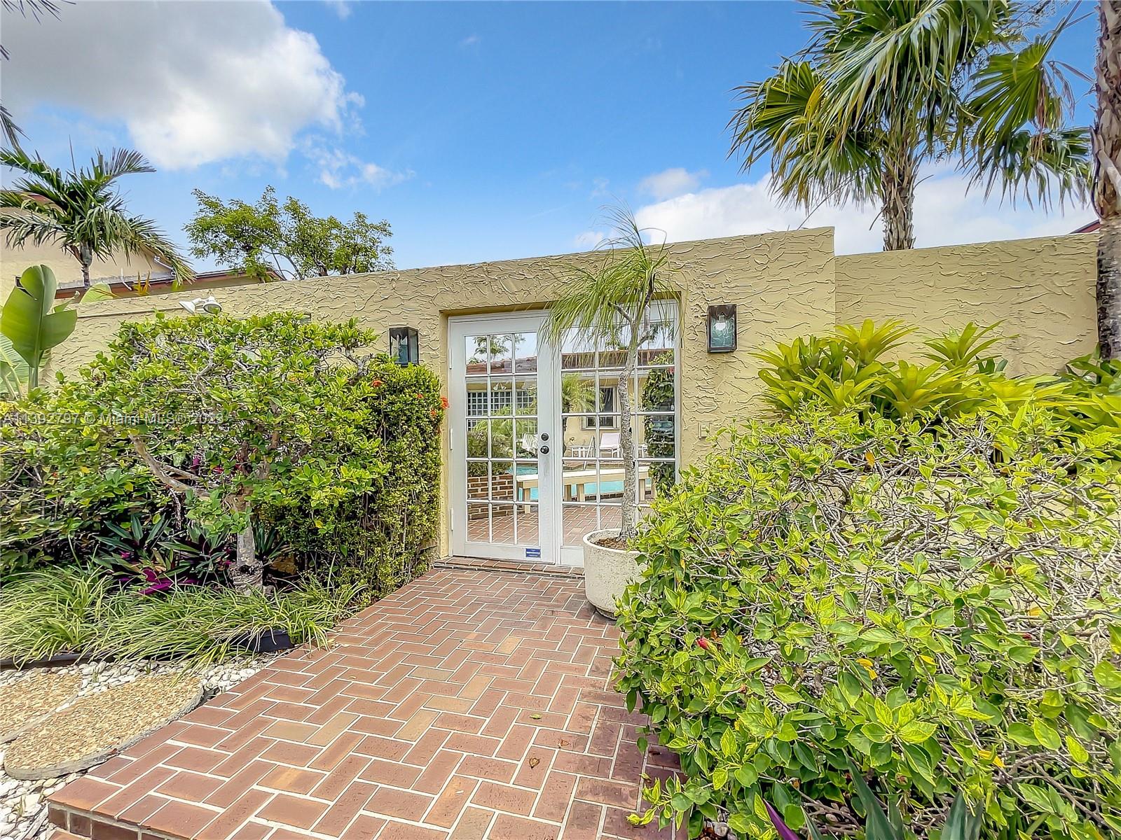 CORAL BAY SEC B - Residential