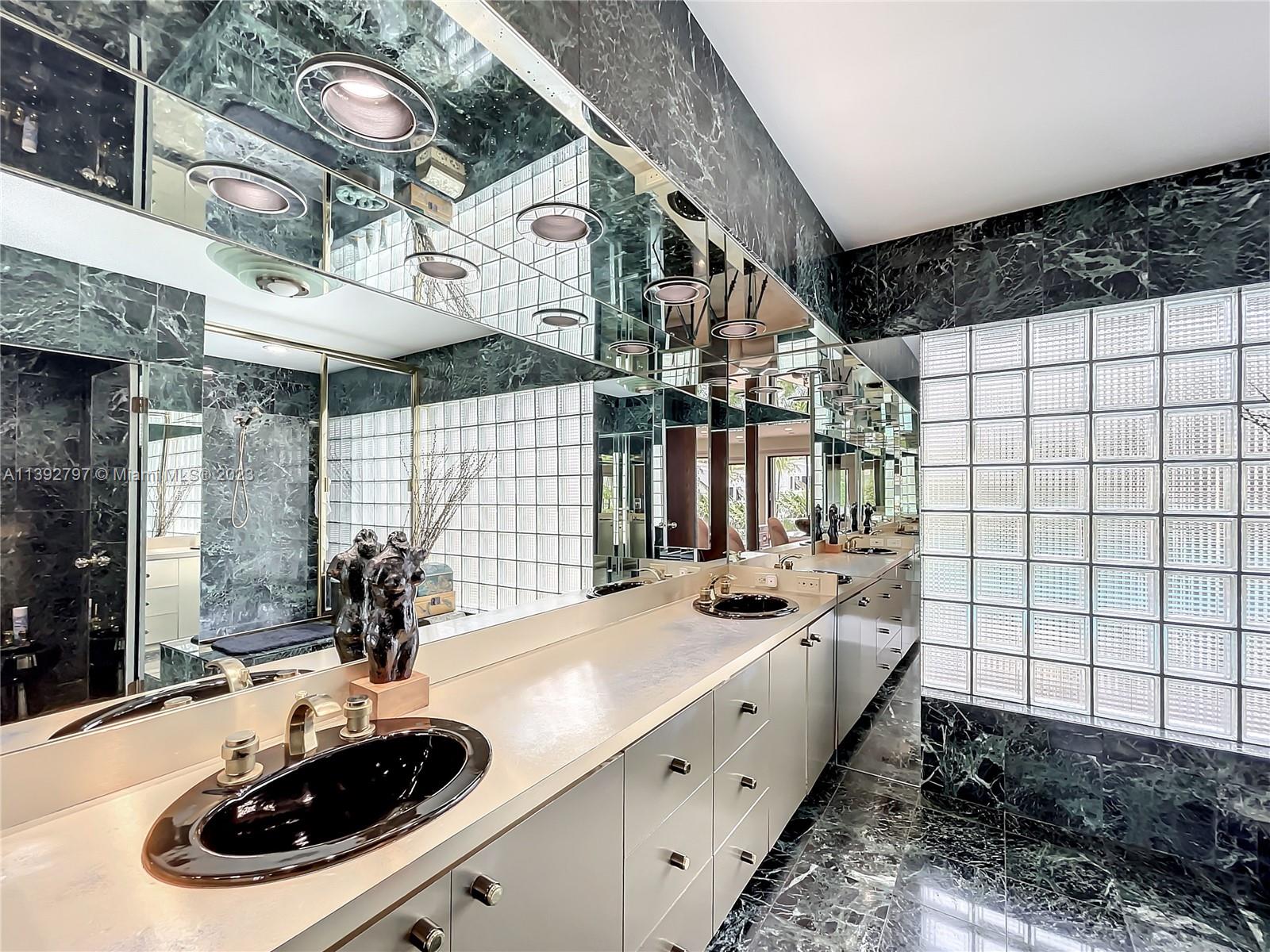 CORAL BAY SEC B - Residential