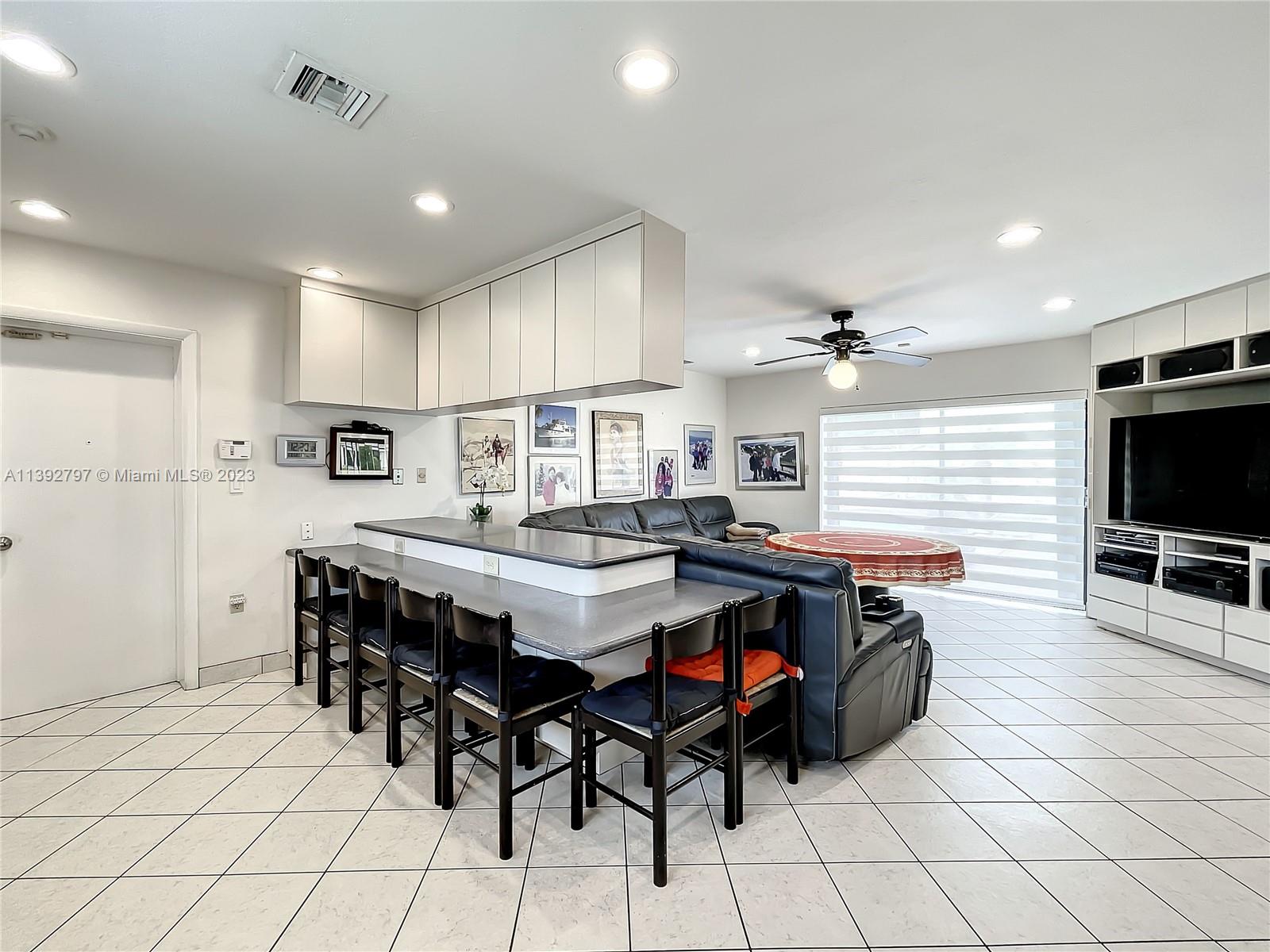 CORAL BAY SEC B - Residential