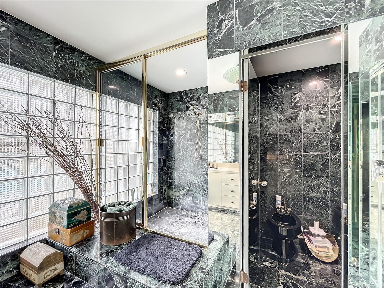 CORAL BAY SEC B - Residential