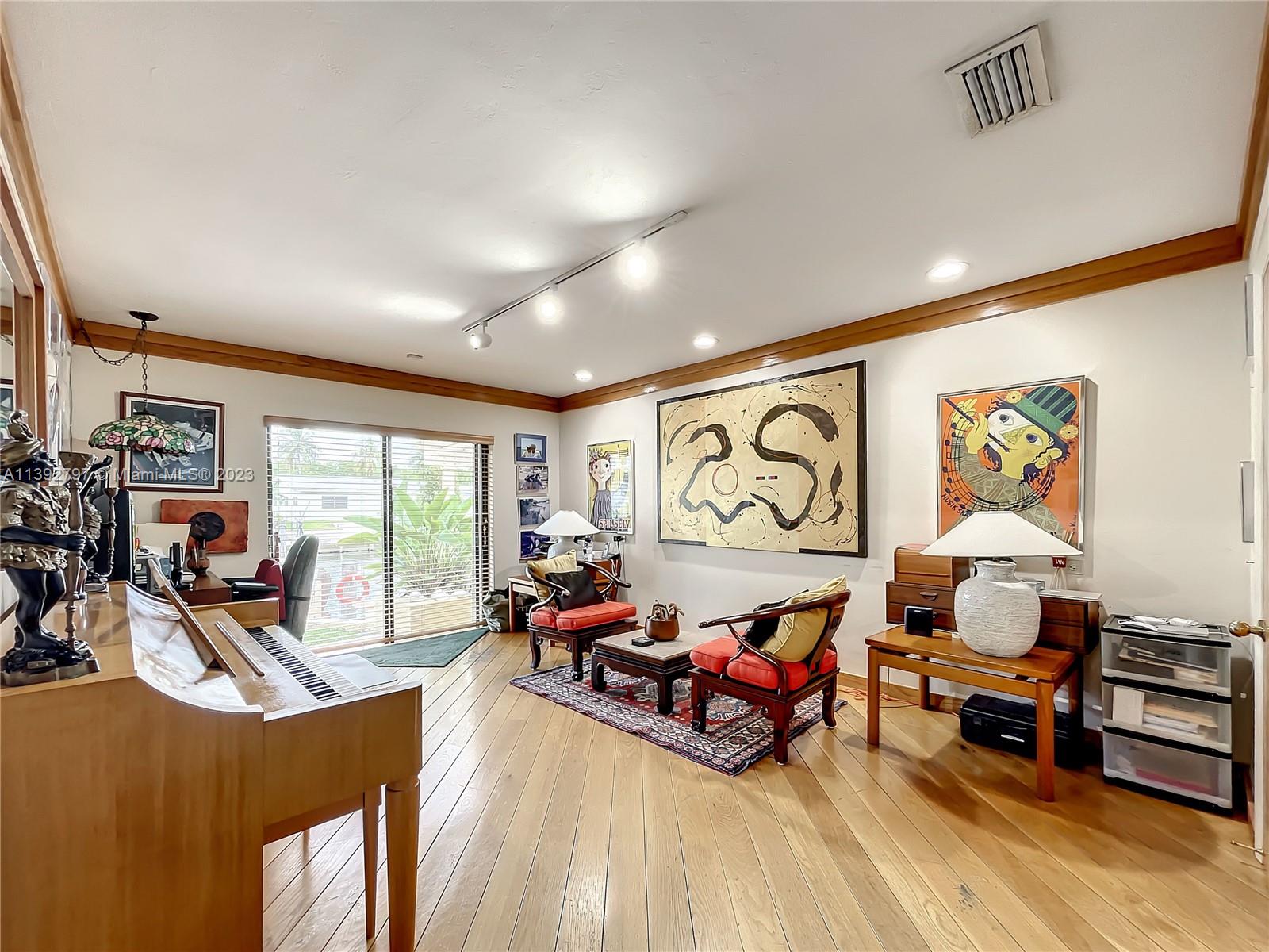 CORAL BAY SEC B - Residential