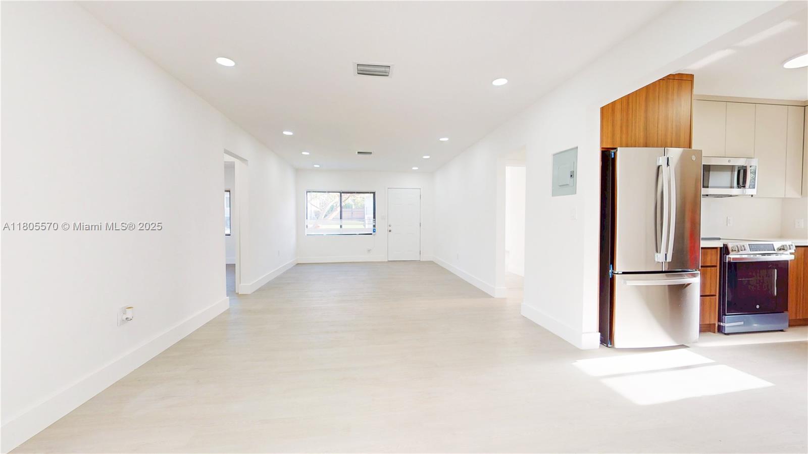 355 Ne 111th St, Miami, Broward County, Florida - 3 Bedrooms  
2 Bathrooms - 