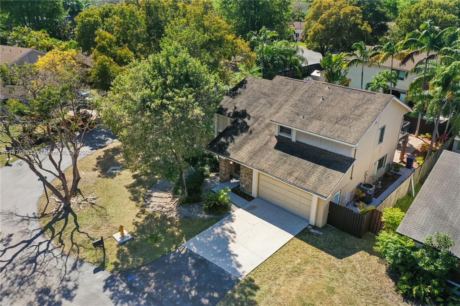 LAKES OF THE MEADOW SEC 2 - Residential