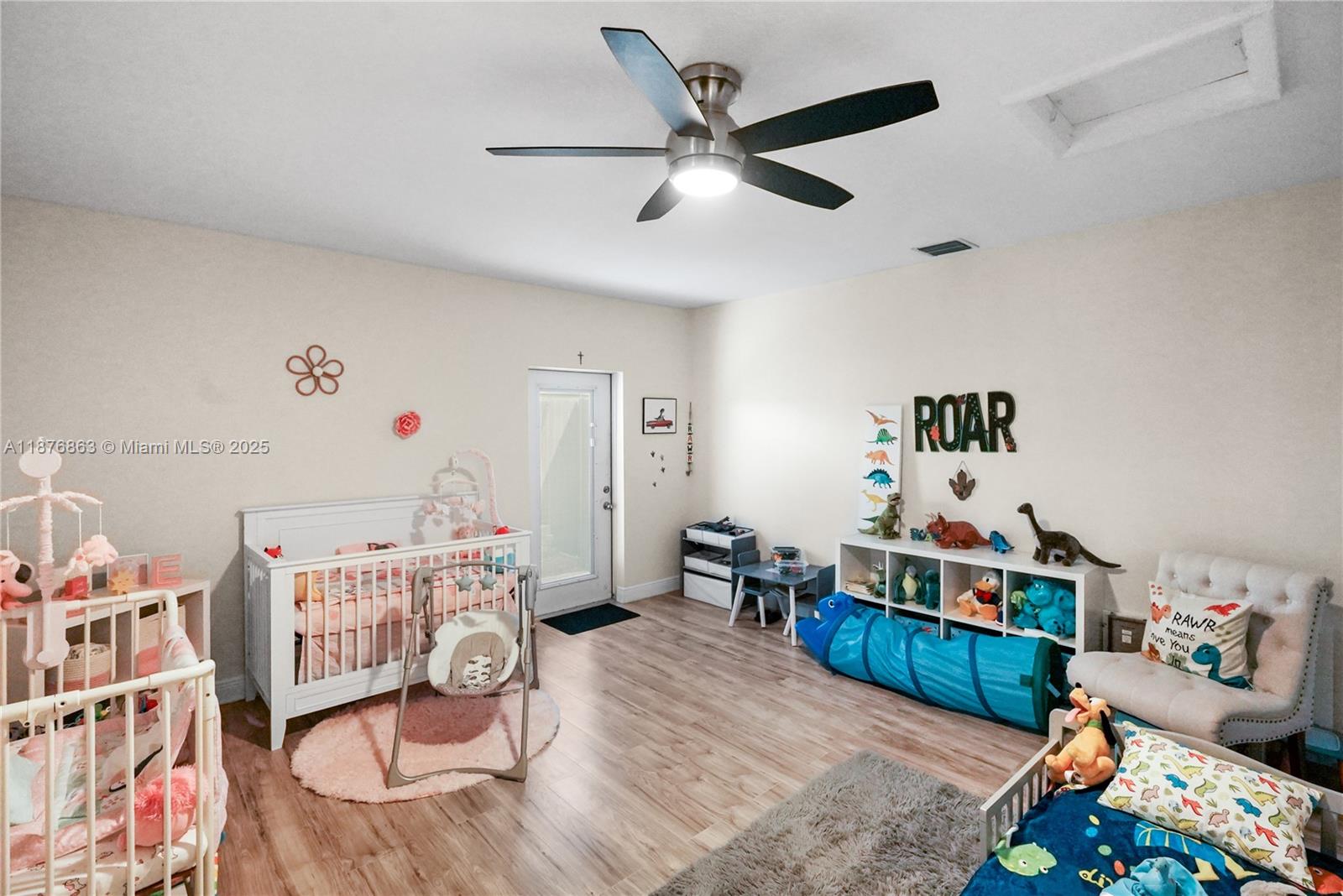 LAKES OF THE MEADOW SEC 2 - Residential