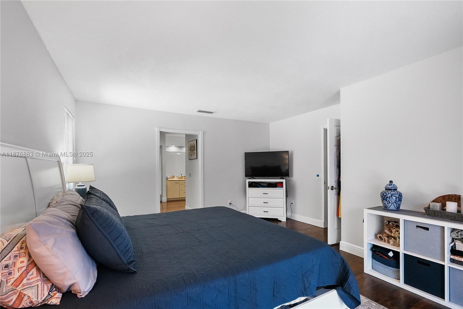 LAKES OF THE MEADOW SEC 2 - Residential