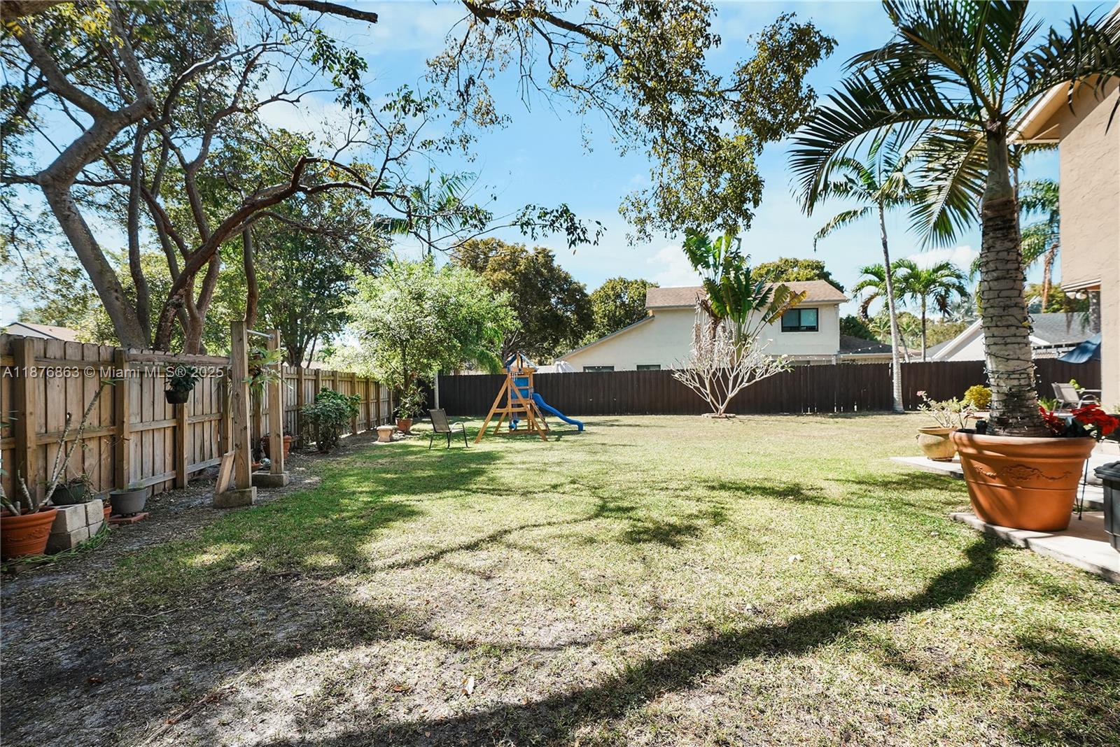 LAKES OF THE MEADOW SEC 2 - Residential