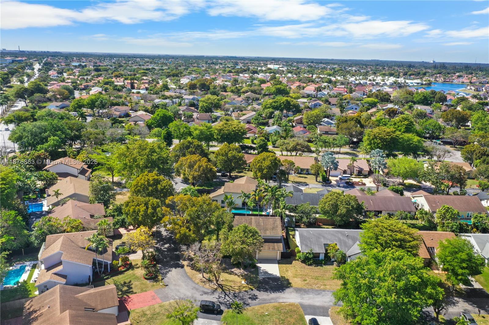 LAKES OF THE MEADOW SEC 2 - Residential