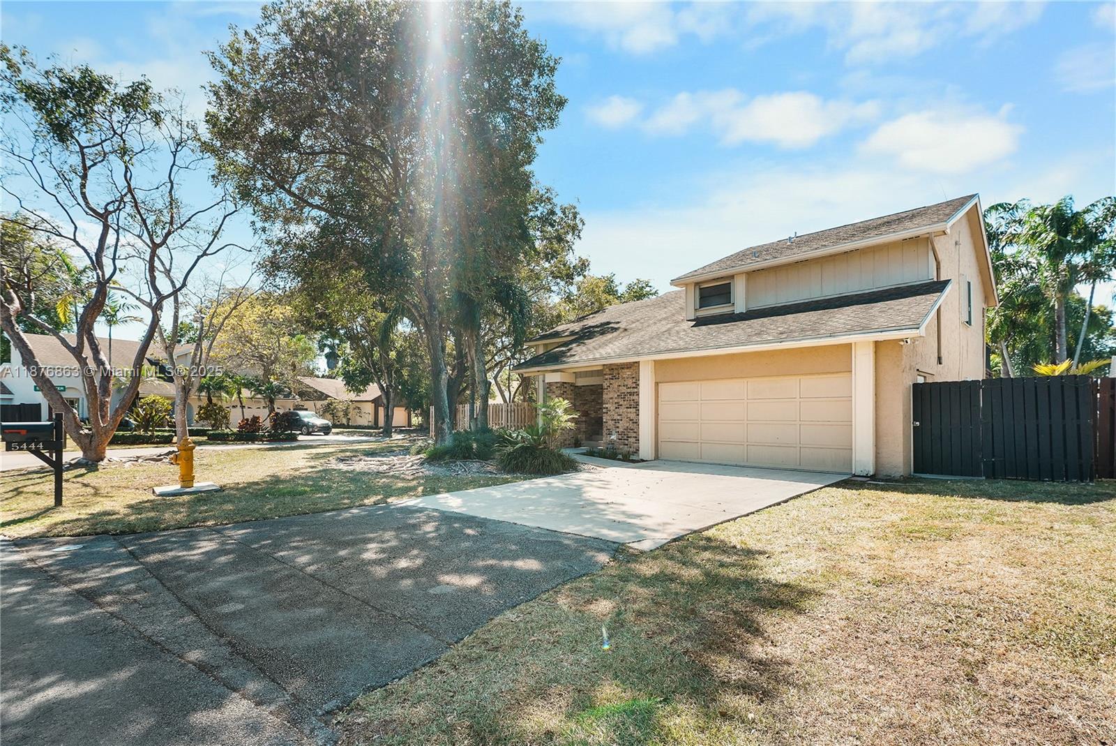 LAKES OF THE MEADOW SEC 2 - Residential