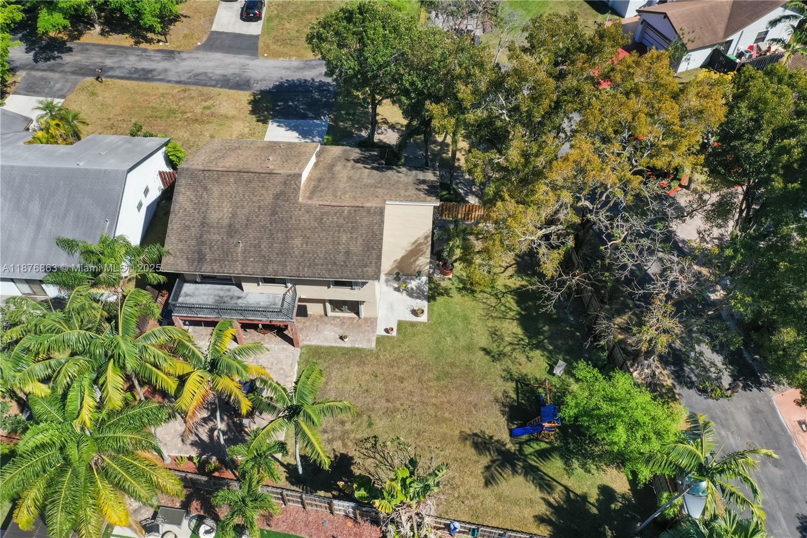 LAKES OF THE MEADOW SEC 2 - Residential