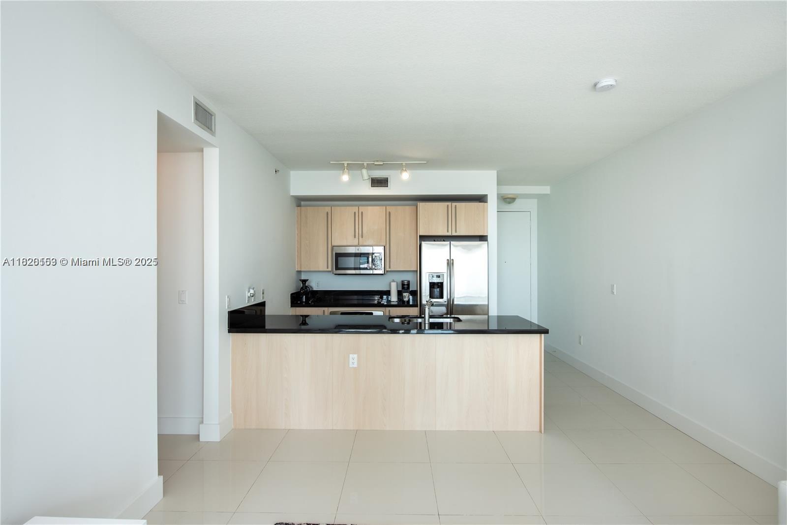 THE AXIS ON BRICKELL II C - Residential