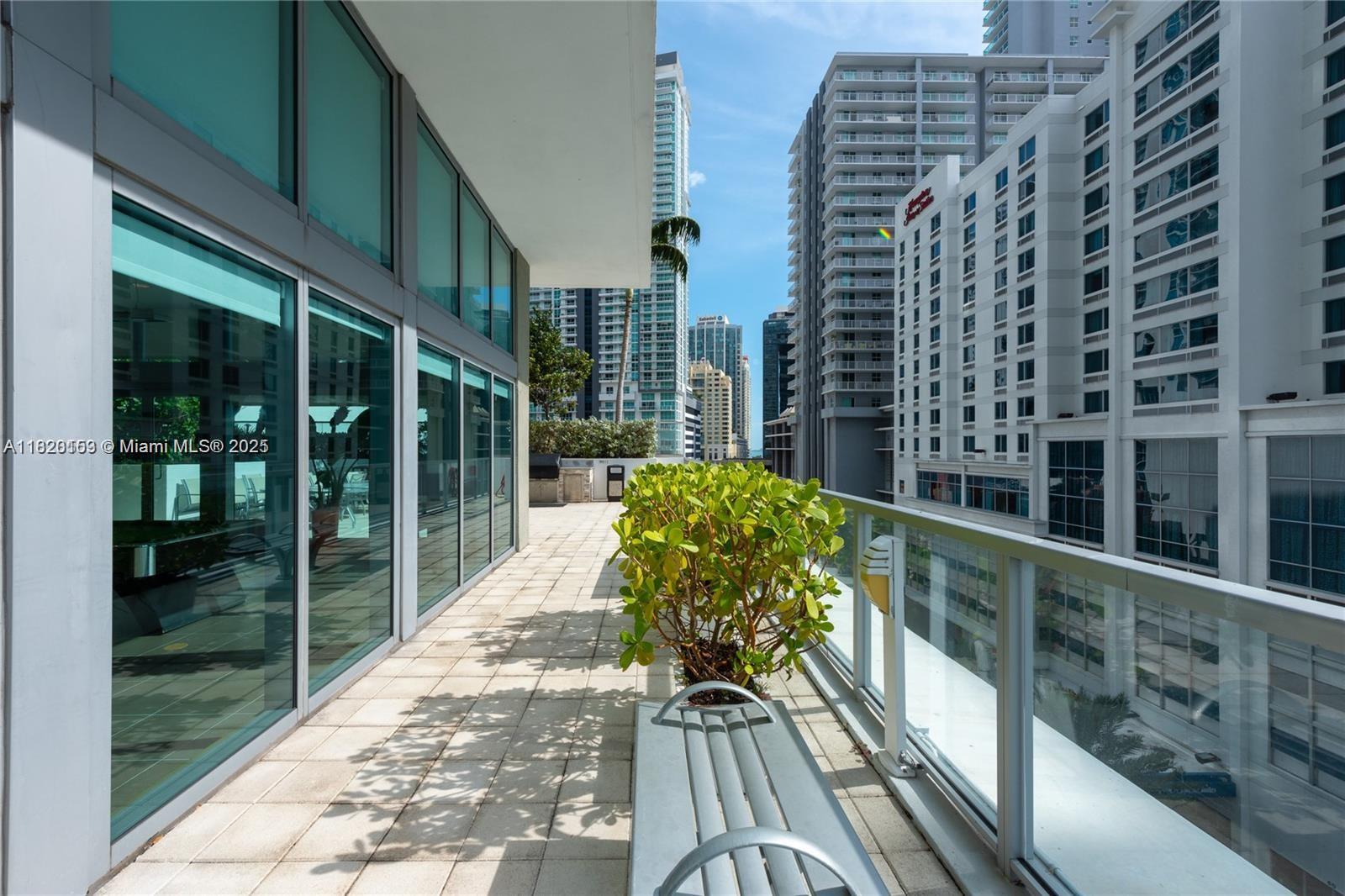 THE AXIS ON BRICKELL II C - Residential