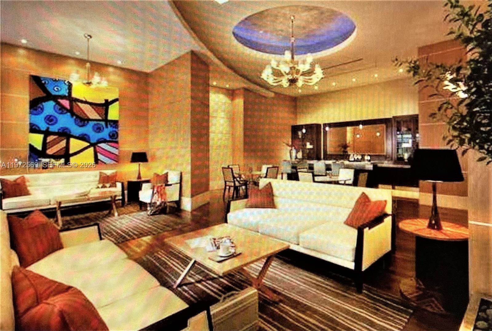 VIZCAYNE SOUTH CONDO - Residential