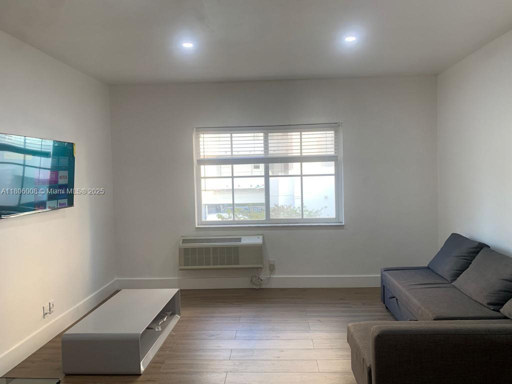 8011 Abbott Ave 1, Miami Beach, Miami-Dade County, Florida - 1 Bedrooms  
1 Bathrooms - 