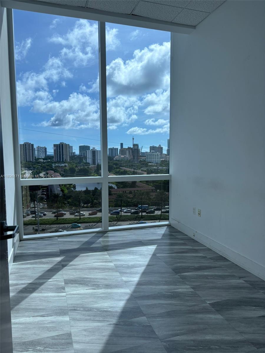 20200 W Dixie Hwy 1105B