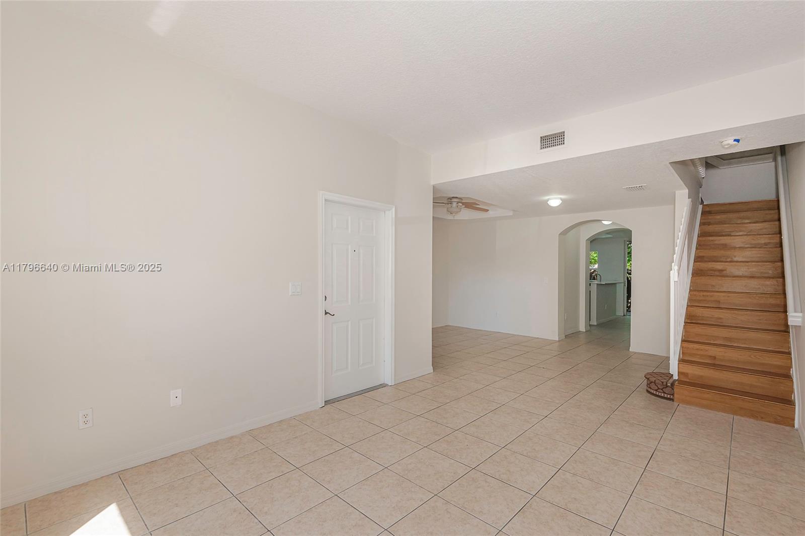 THUNDERBIRD PARK - Residential