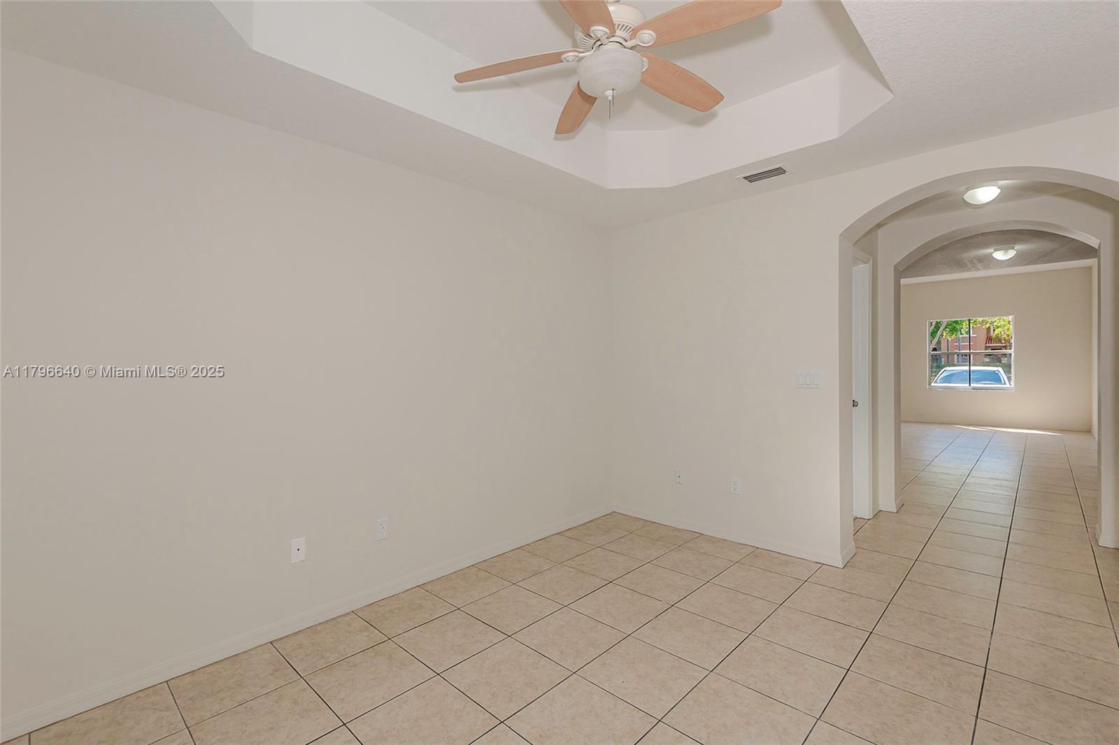 THUNDERBIRD PARK - Residential