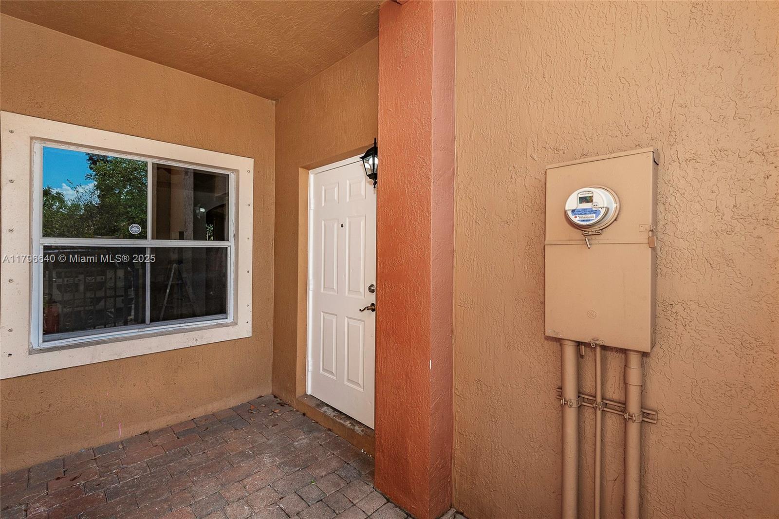 THUNDERBIRD PARK - Residential