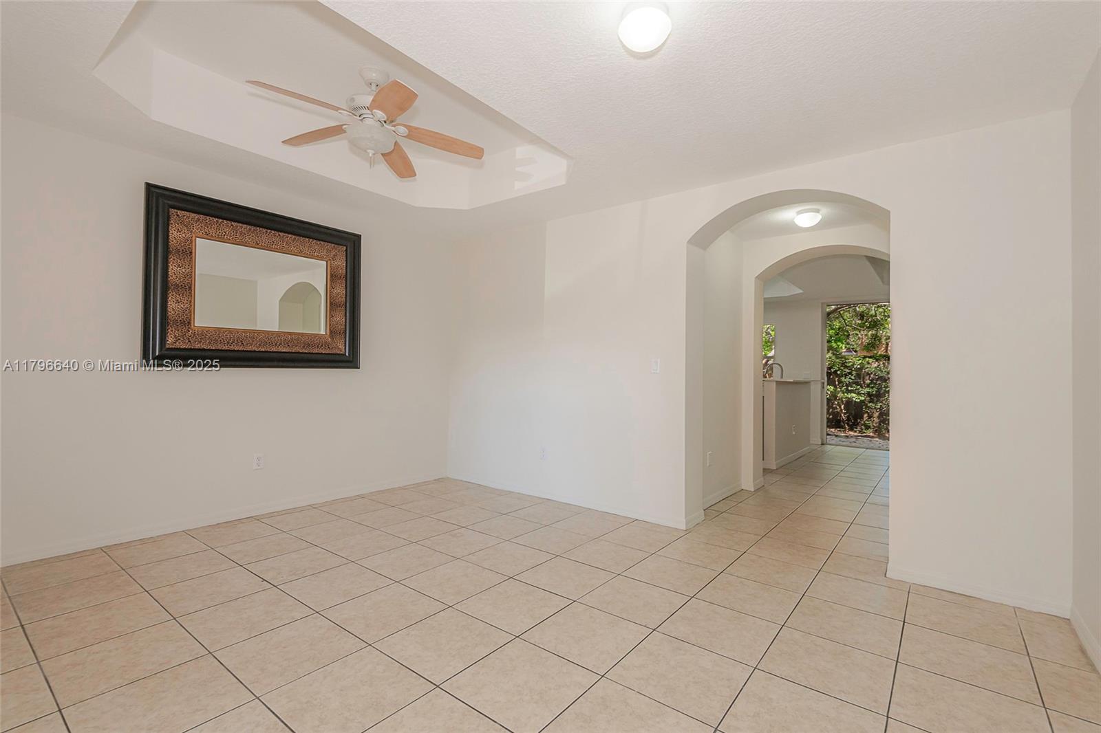 THUNDERBIRD PARK - Residential
