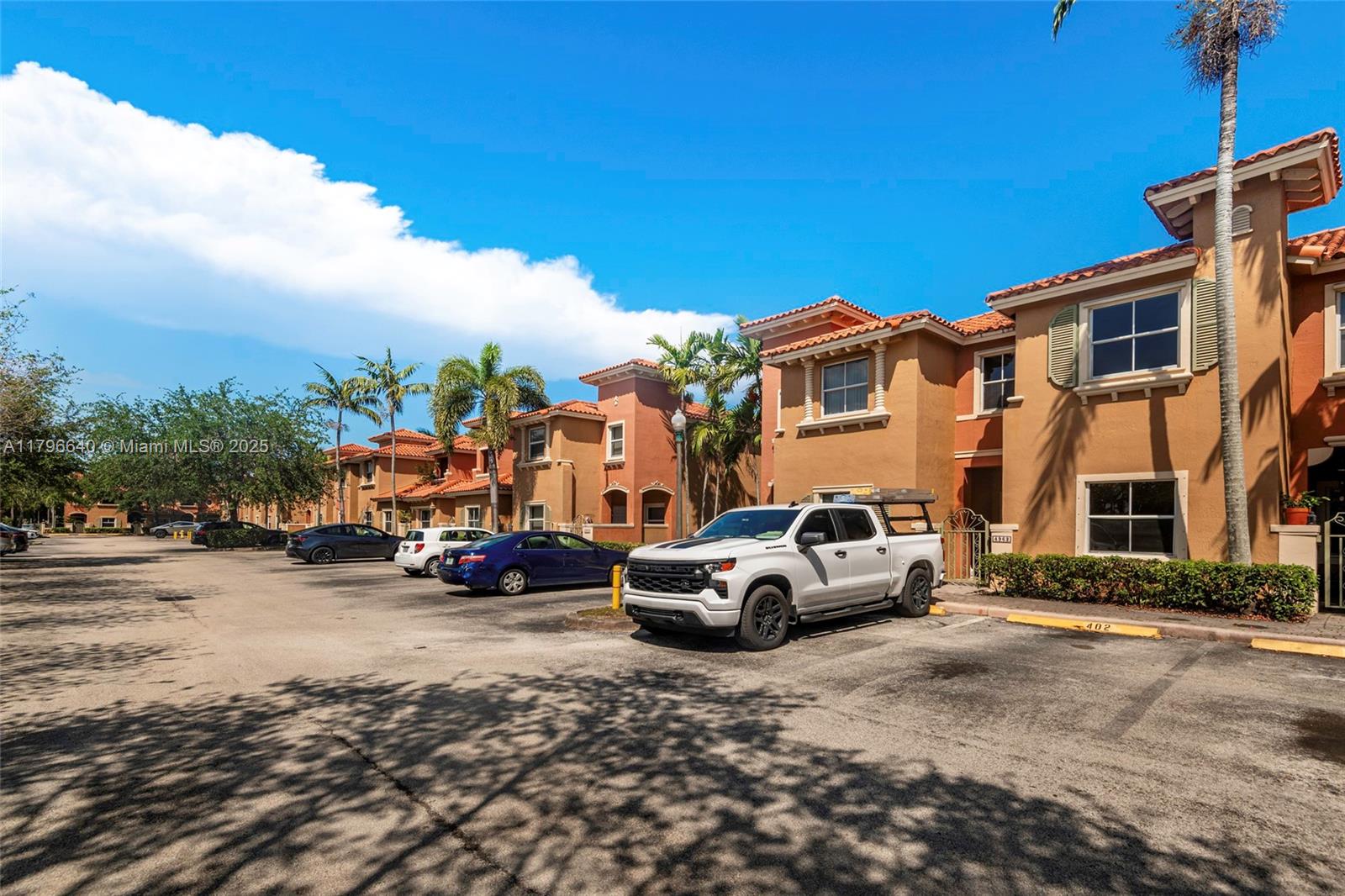 4962 E White Mangrove Way E 402-4