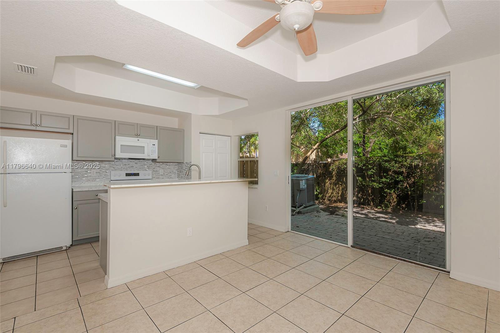 4962 E White Mangrove Way E 402-4