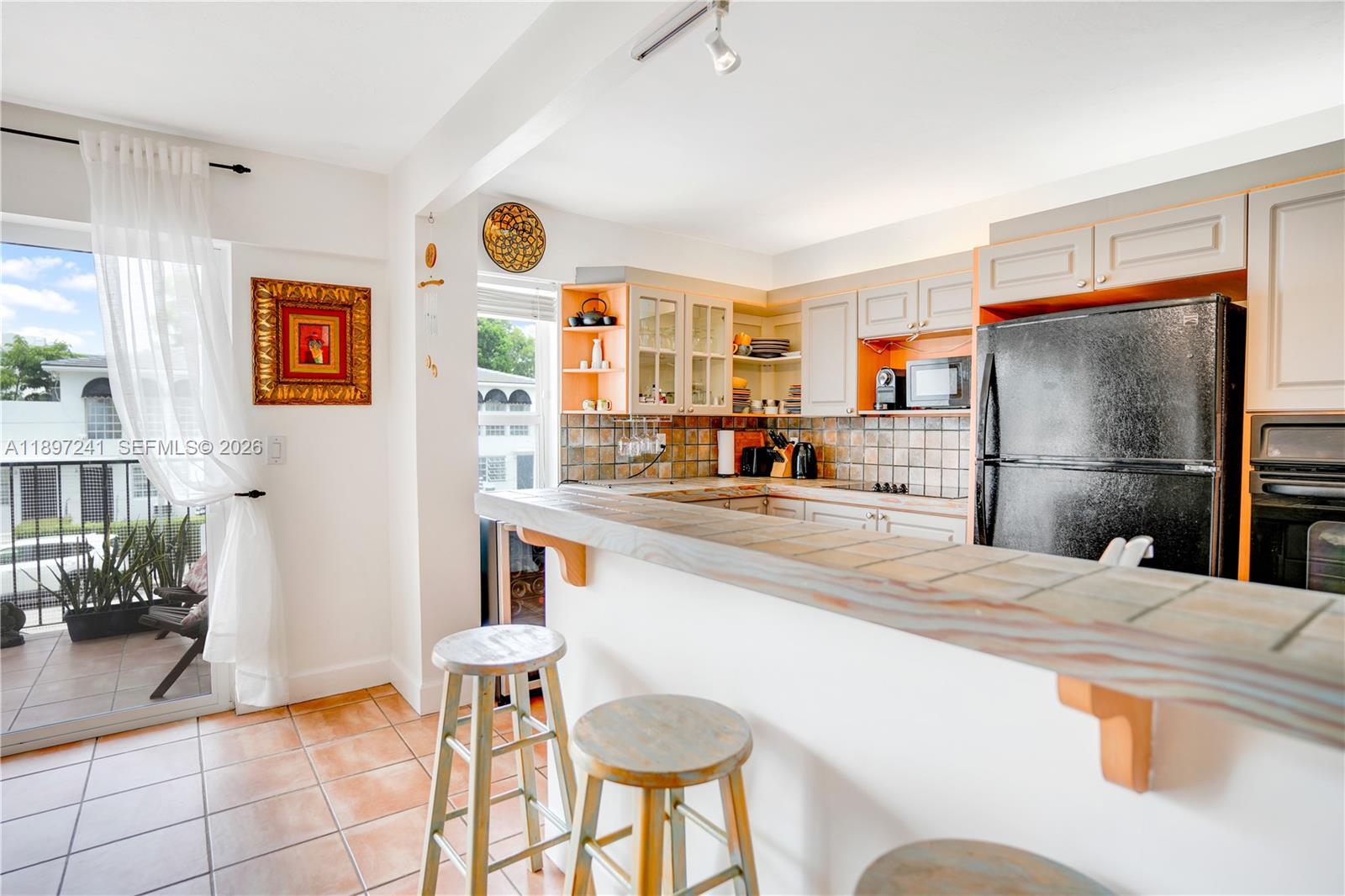 BAYSHORE TERRACE CONDO - Residential