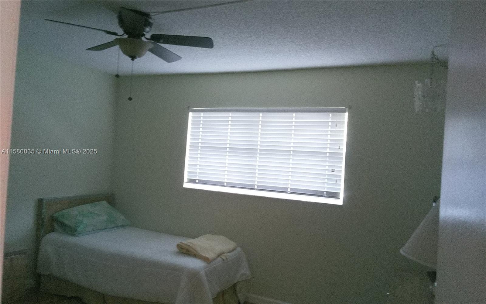 MEADOWBROOK LAKES CONDO - Residential