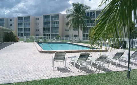 206 SE 10th St Unit 302, Dania Beach, FL 33004 - MLS#: A11580835