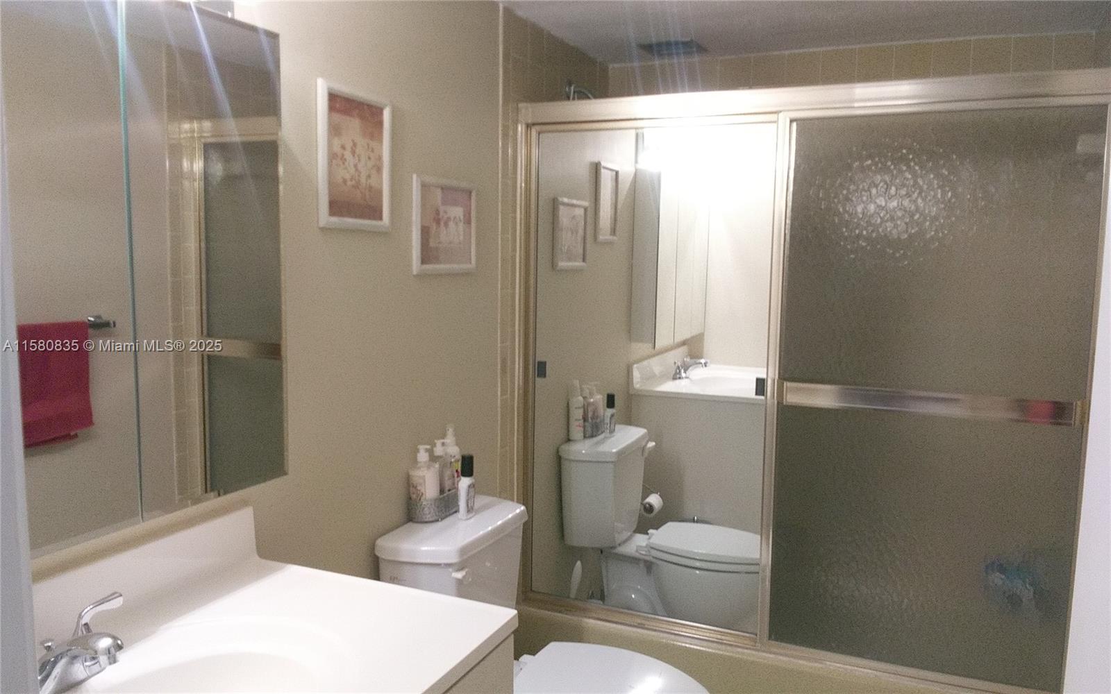 MEADOWBROOK LAKES CONDO - Residential