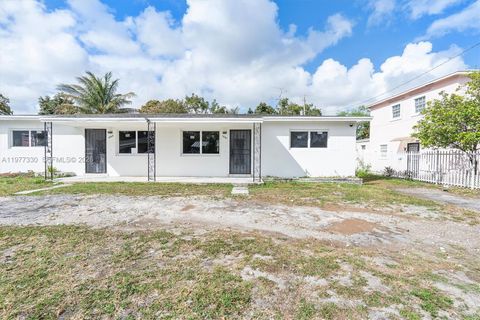 1061 NW 108 ter Miami FL 33168