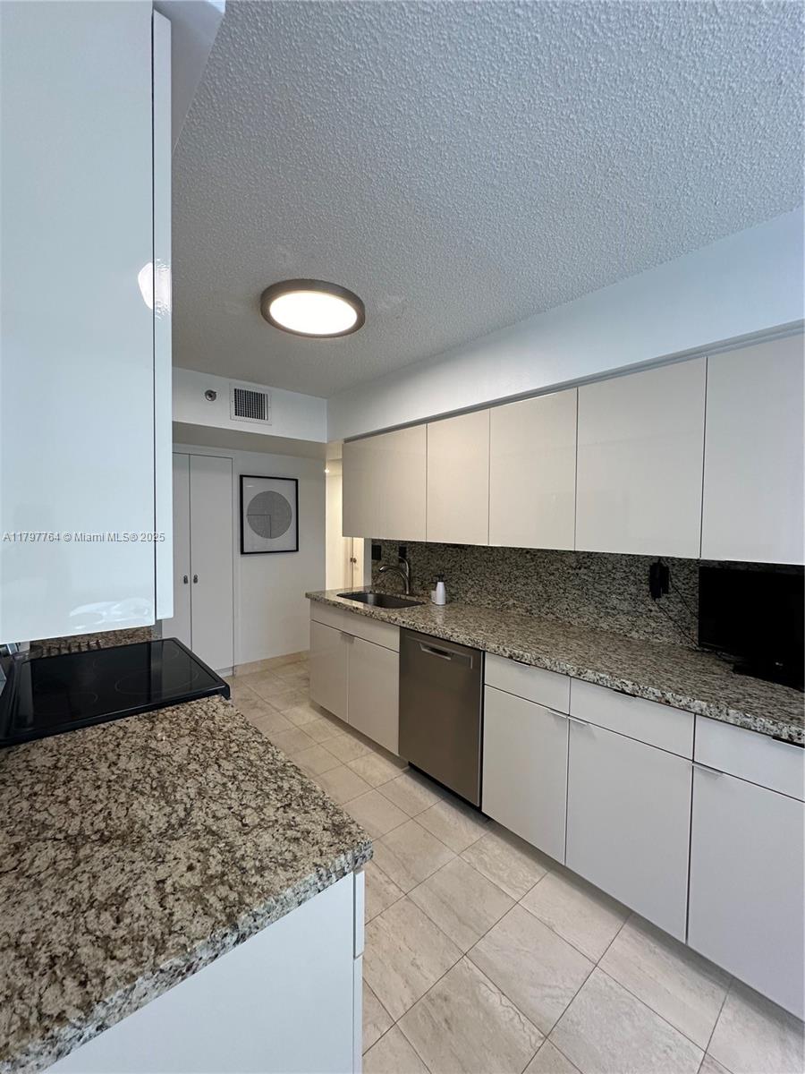 MYSTIC POINTE CONDO NO ON - Residential