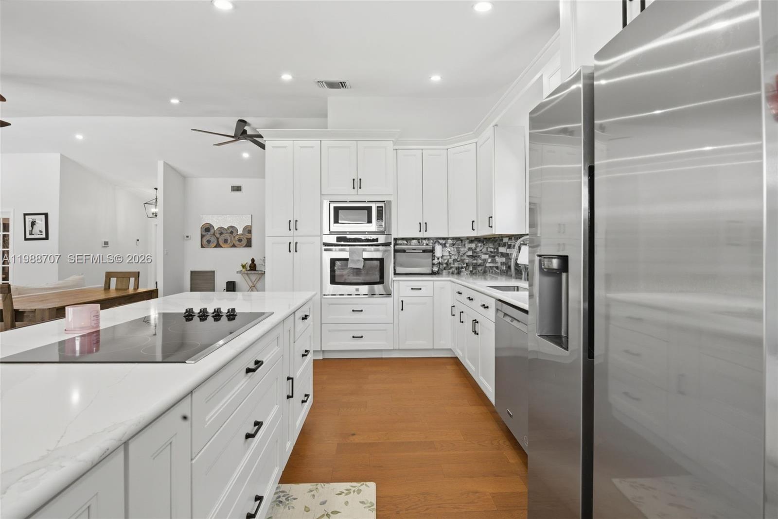 SHADOW WOOD - Residential