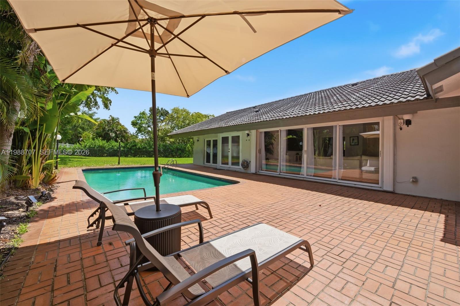 SHADOW WOOD - Residential