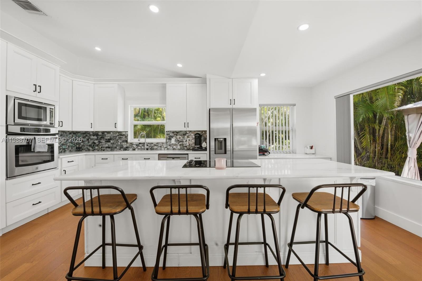 SHADOW WOOD - Residential