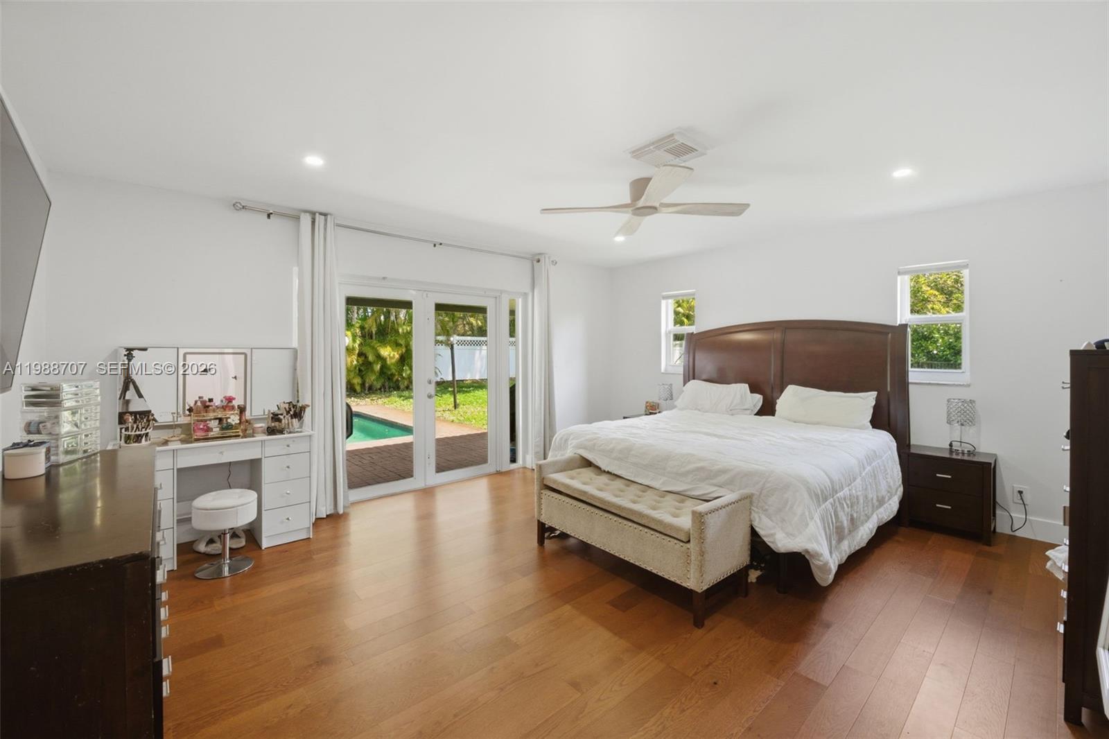 SHADOW WOOD - Residential