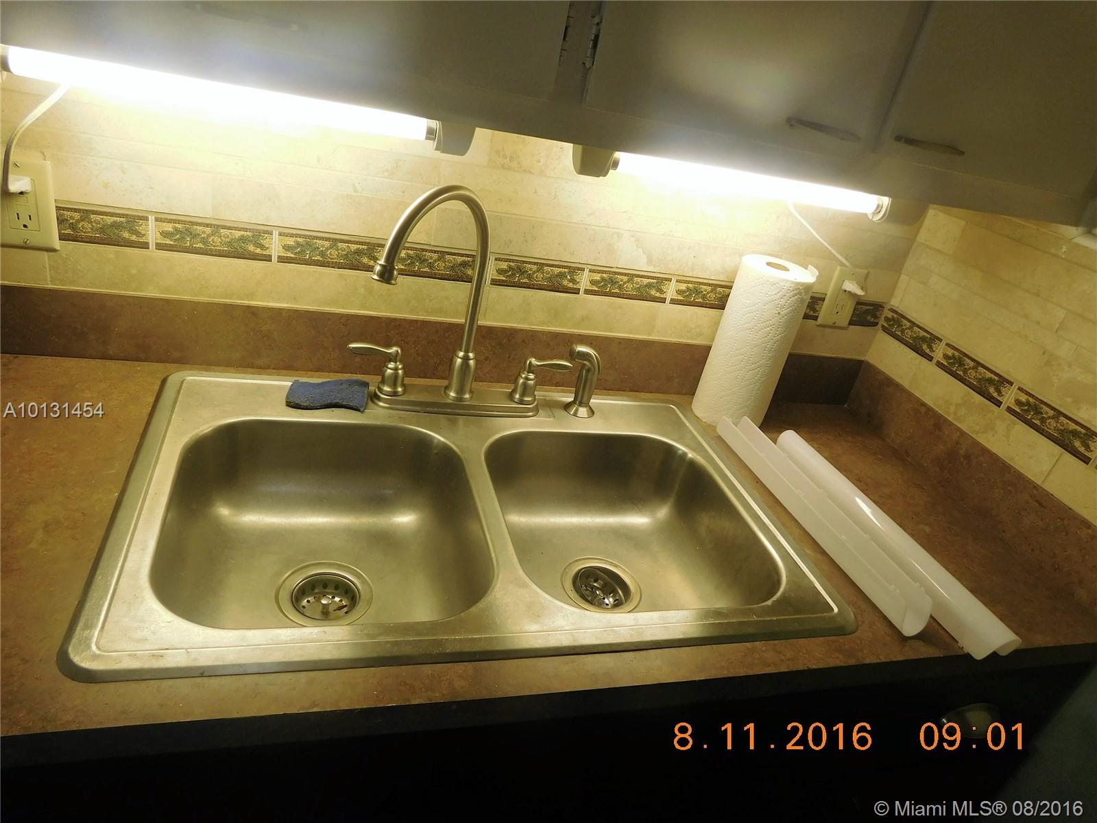 REDLAND 5 ACRE SECLUDED - Residential Lease