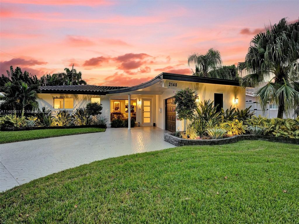 Photo of 2148 NE 58th Ct, Fort Lauderdale, FL 33308 (MLS # A11465811)