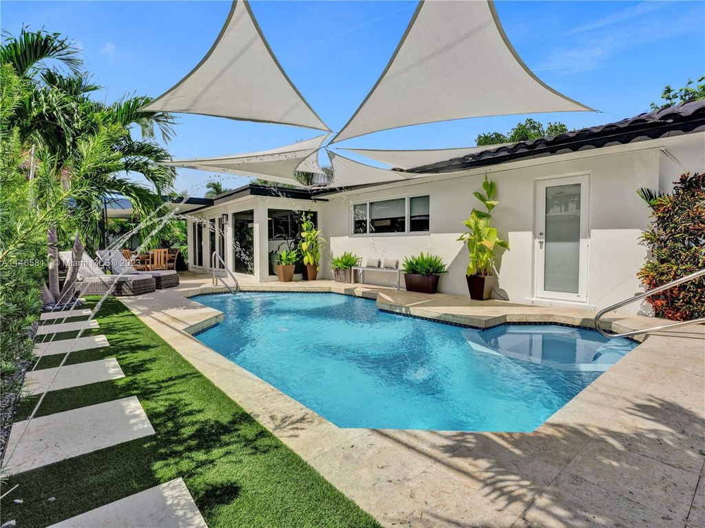 Photo of 2148 NE 58th Ct, Fort Lauderdale, FL 33308 (MLS # A11465811)