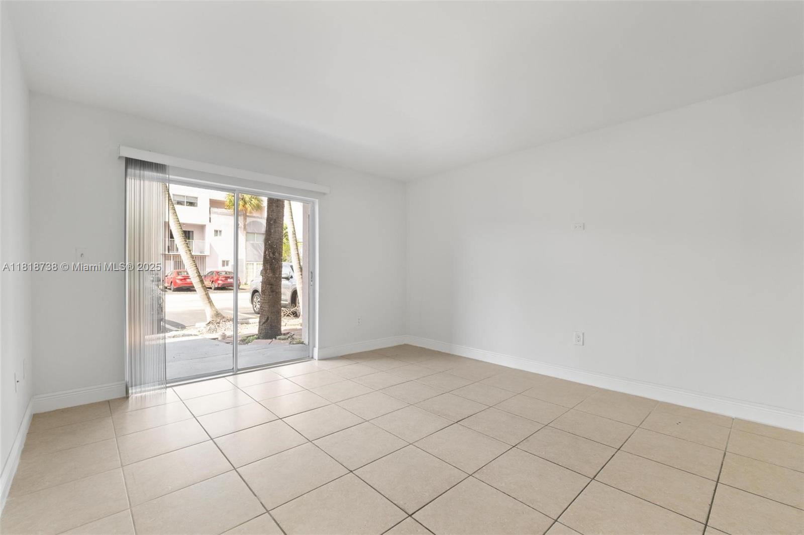 TERRAZAS DEL SOL CONDO - Residential