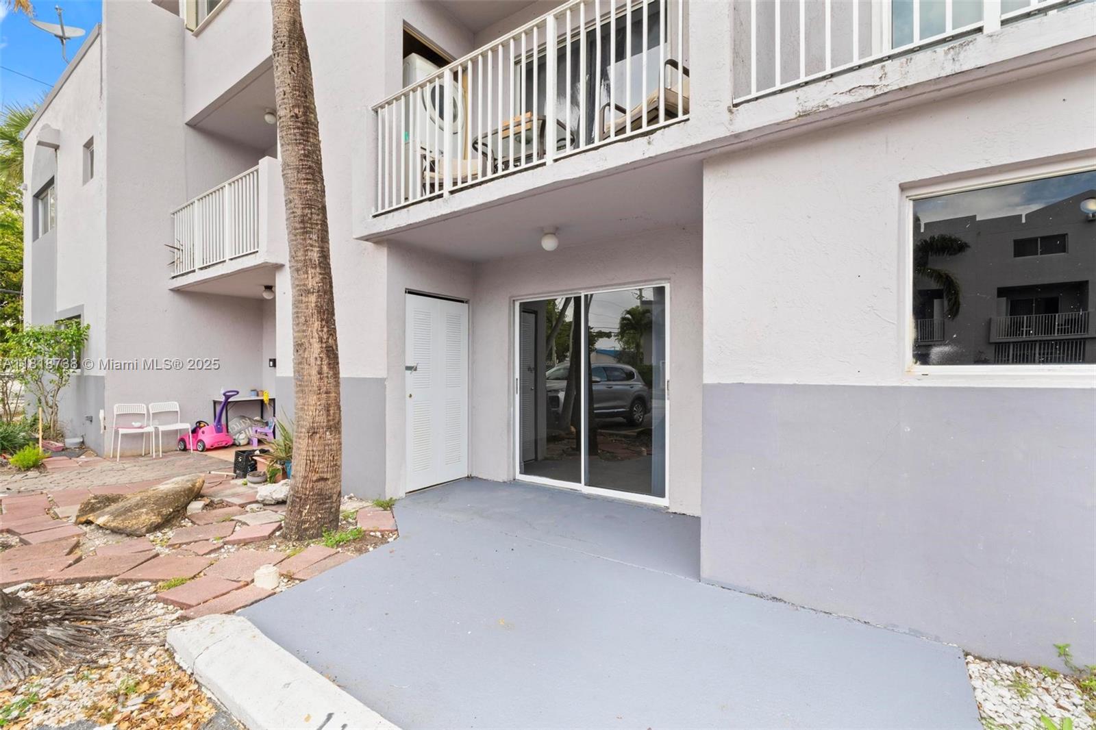 TERRAZAS DEL SOL CONDO - Residential