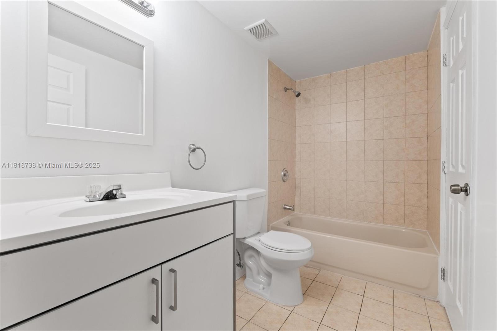 TERRAZAS DEL SOL CONDO - Residential