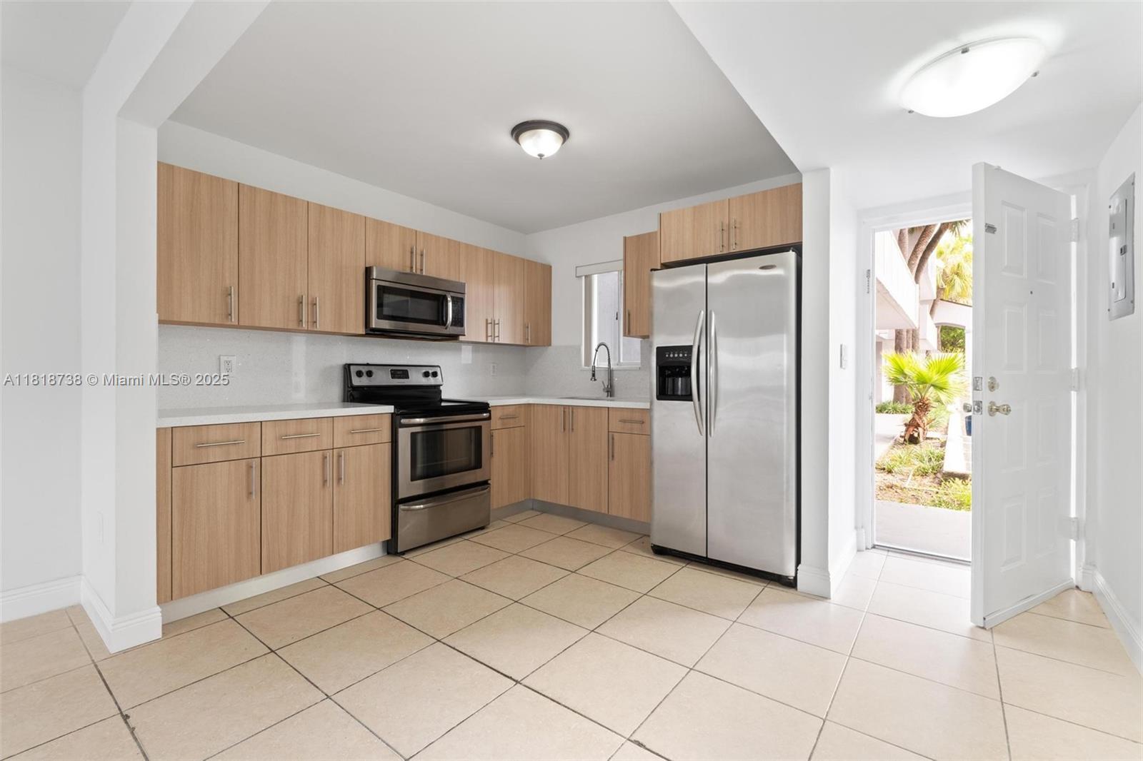 TERRAZAS DEL SOL CONDO - Residential