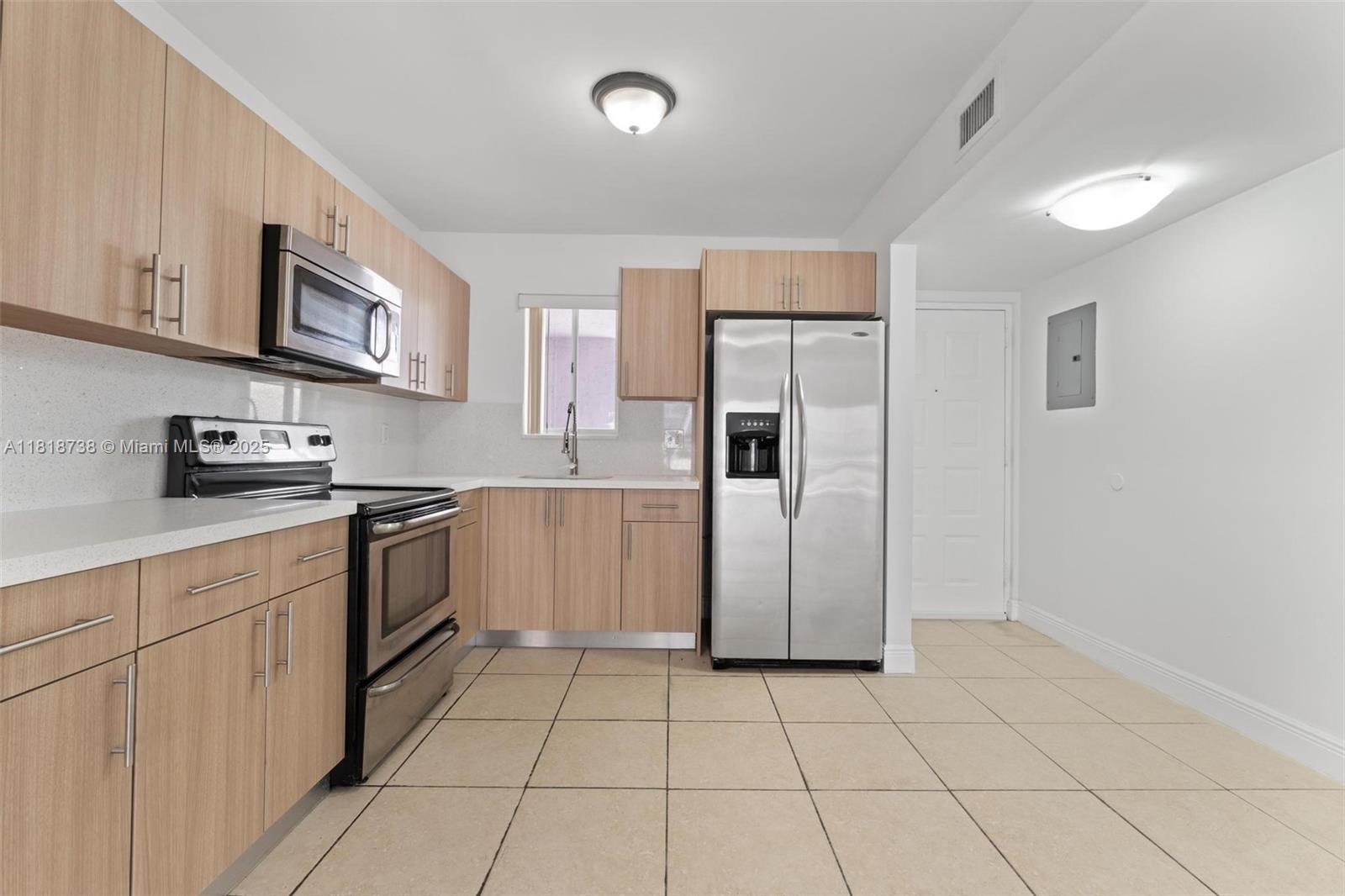 TERRAZAS DEL SOL CONDO - Residential