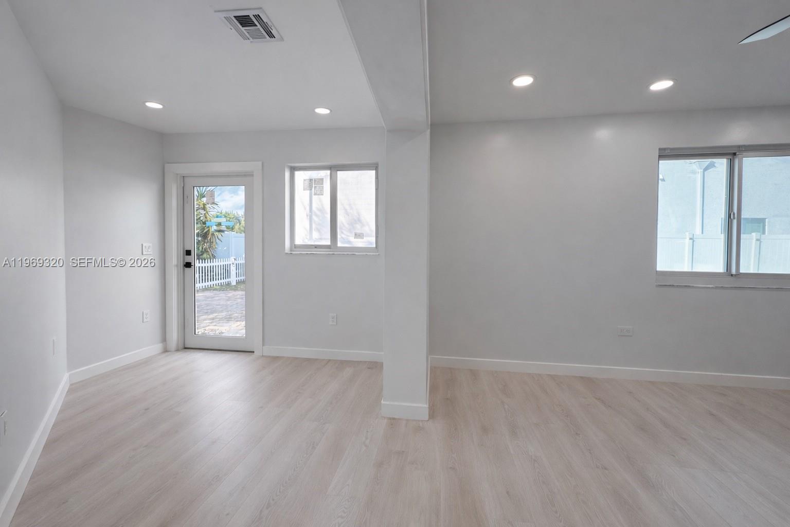 MARSHALLS EVERGLADE - Residential