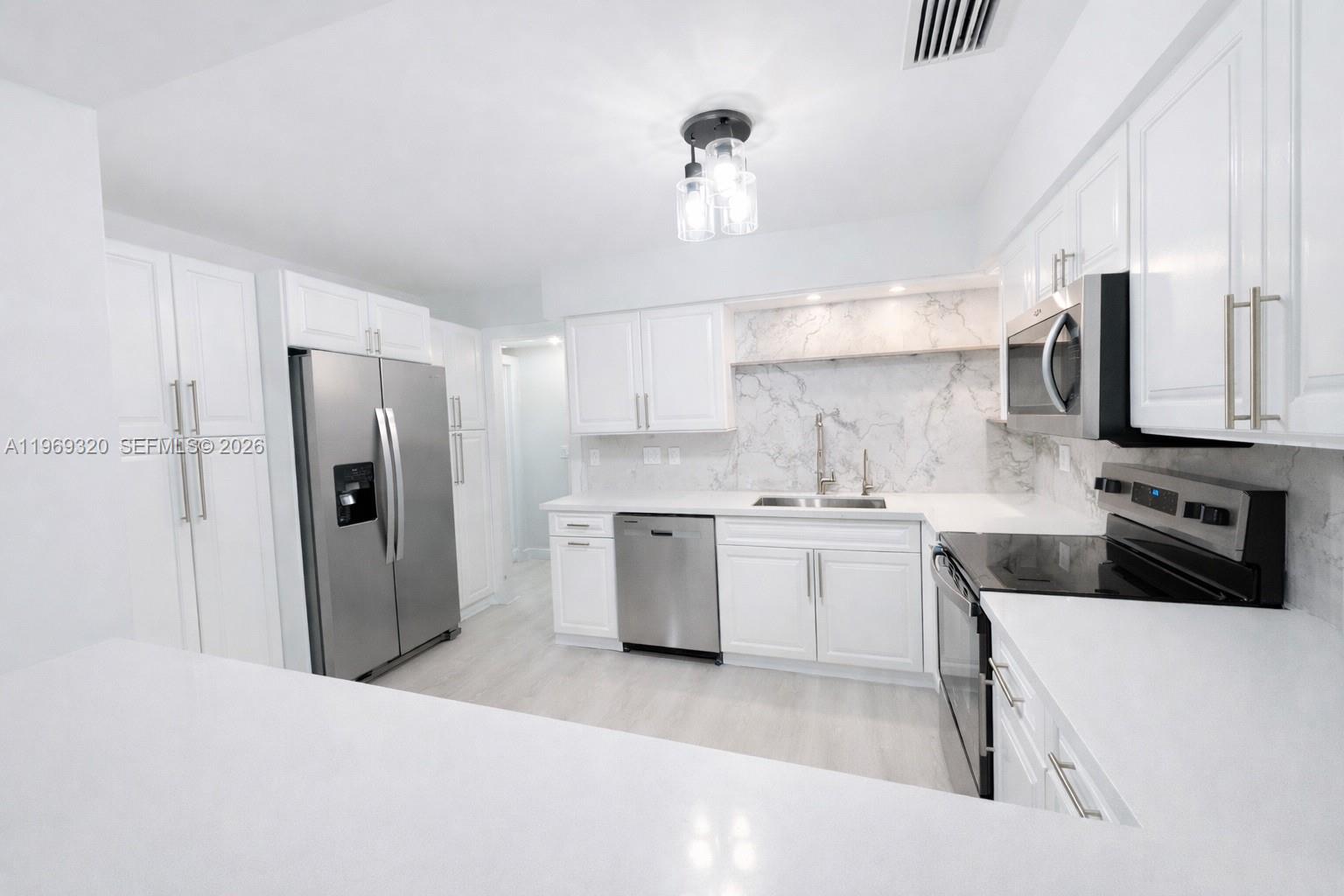 MARSHALLS EVERGLADE - Residential