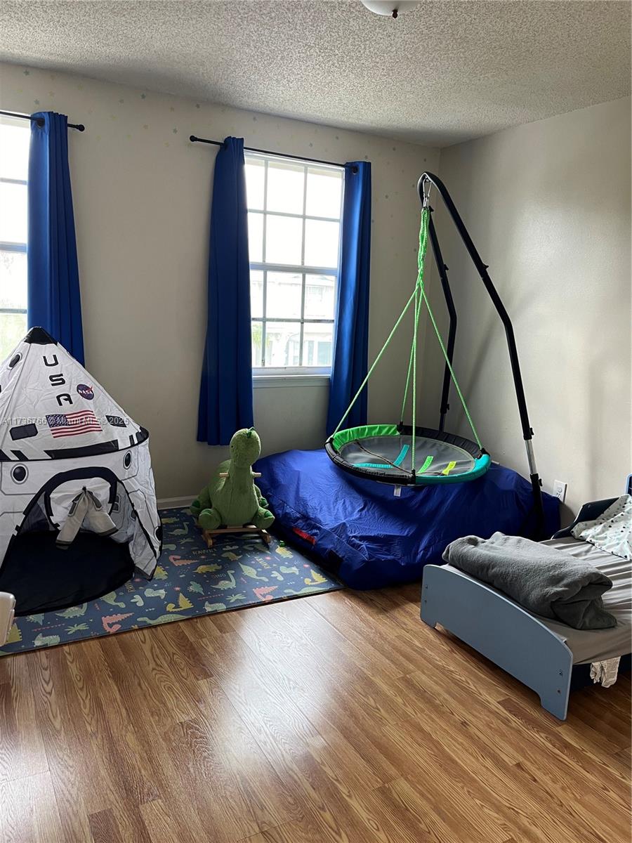 BANYAN OAKRIDGE COMMERCIA - Residential